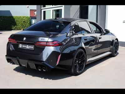 BMW M5 XDRIVE (G90) - SOPHISTOGRAU BRILLANTEFFEKT (2025) - Foto 6