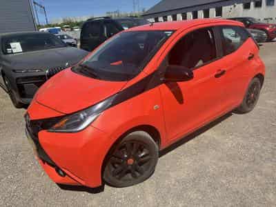 Toyota Aygo 1.0 5P X-Cite 70CV (2015) - Foto 1