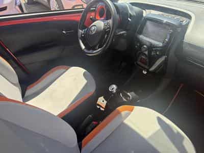 Toyota Aygo 1.0 5P X-Cite 70CV (2015) - Foto 3