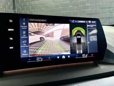 BMW 120 120i M-Sport 170CV  *Sièges Chauffants* Shadow Line * (2025) - Photo 15