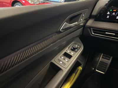 VW Golf R (2026) - Photo 14