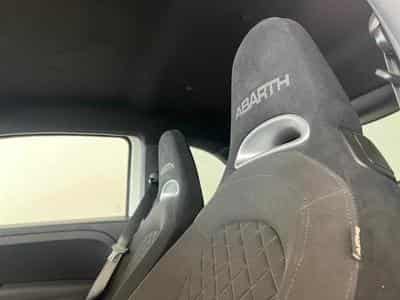 Abarth 500 595 (2023) - Photo 13