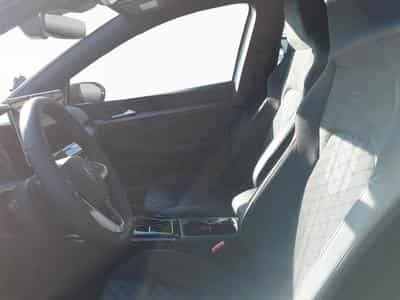 VW Golf R-Line (2026) - Photo 9