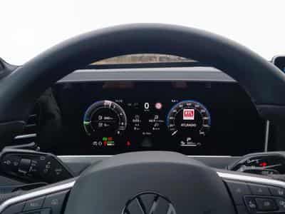 VW Passat R-Line (2026) - Photo 13
