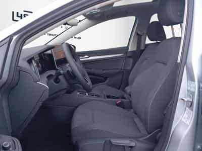 VW Golf Life (2026) - Photo 9