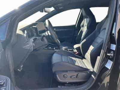 VW Golf R (2026) - Photo 9