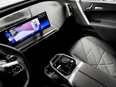 BMW iX 50 xDrive / M SPORT / HK / PANO / 360 (2023) - Photo 10