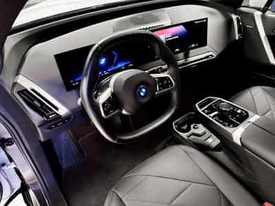 BMW iX 50 xDrive / M SPORT / HK / PANO / 360 (2023) - Photo 9