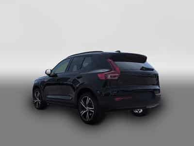 Volvo XC40 (2025) - Photo 3