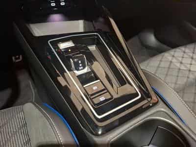 VW Golf Golf VIII R-Line (2025) - Photo 13