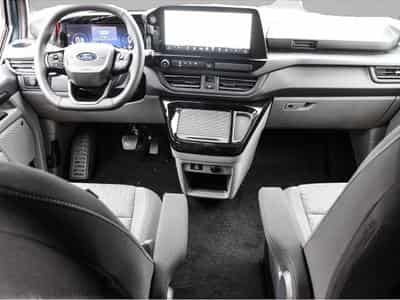 Ford Tourneo (2025) - Foto 4