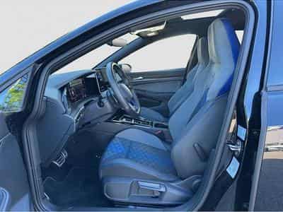 VW Golf (2025) - Photo 10
