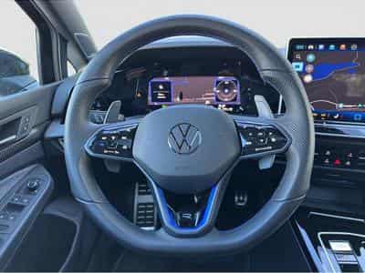 VW Golf (2025) - Photo 11
