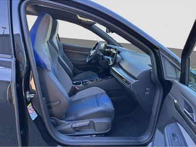 VW Golf (2025) - Photo 12