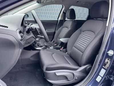 Hyundai i30 1.5 T-GDI 140 DCT Trend + (2025) - Photo 6