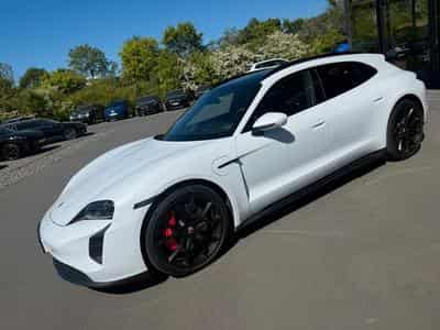 Porsche Taycan Taycan Sport Turismo GTS Pano HUD 21" Beif.Displ (2022) - Photo 1