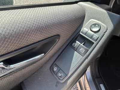 Mercedes A 160 A 160 Avantgarde*Automatik*PDC*Teilleder*SHZ*Eu5 (2010) - Photo 15