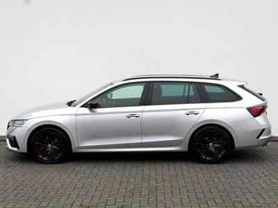 Skoda Octavia Octavia Combi RS 2.0 TDI DSG /NAVI/LED/HUD/AHK/ (2022) - Photo 8