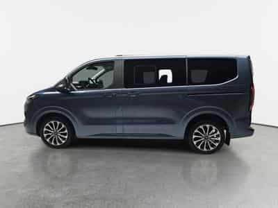 Ford Tourneo 2.0 TDCI ECOBLUE 170 L1 Titanium X (2026) - Photo 3