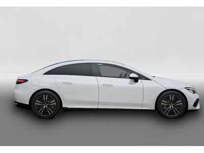 Mercedes EQ (2025) - Photo 5