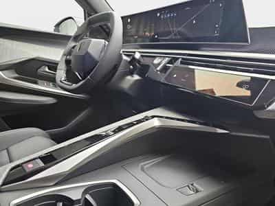 Peugeot 5008 1.2 PureTech 146 e-DSC6 GT (2026) - Photo 15