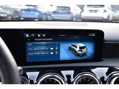 Mercedes GLA 200 (2025) - Photo 13