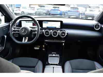 Mercedes GLA 200 (2025) - Photo 9