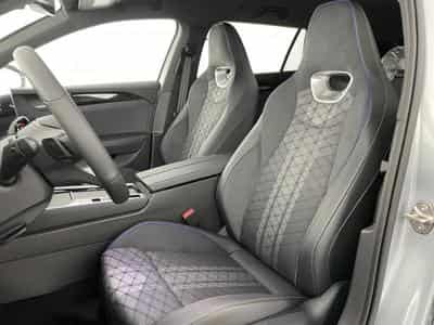 VW Passat Variant R-Line (2026) - Foto 13