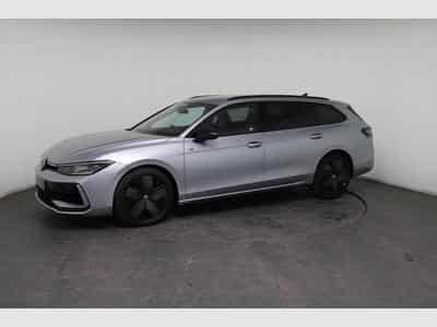 VW Passat Variant R-Line (2026) - Foto 4