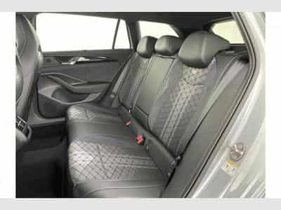 VW Passat Variant R-Line (2026) - Foto 13