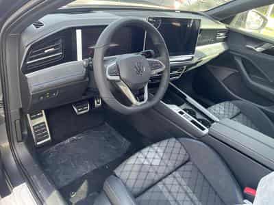 VW Passat Variant 2.0 TDI 142 kW 4Motion R-Line (2026) - Foto 1