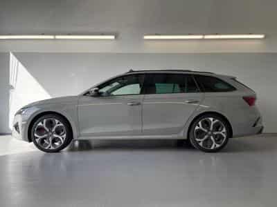 Skoda Octavia RS (2026) - Foto 3