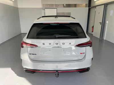 Skoda Octavia RS (2026) - Foto 5