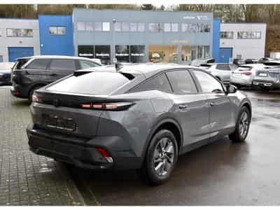Peugeot 408 1.2 PureTech Allure EAT8 ACC LANE GPS CAM 1° MAIN (2024) - Photo 4
