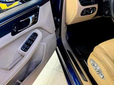 Porsche Macan III GTS (2023) - Photo 15