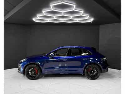 Porsche Macan III GTS (2023) - Photo 2