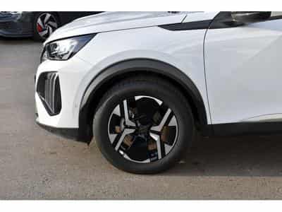 Peugeot 2008 1.2 Hybrid 145 Allure e-DCS6 ACC LANE SIDE GPS CAM360 1°MAIN (2025) - Foto 5