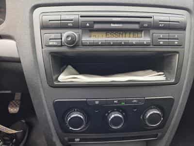 Skoda Octavia Combi 1.6 Tdi 105 CV Garantie 12 Mois (2011) - Photo 12