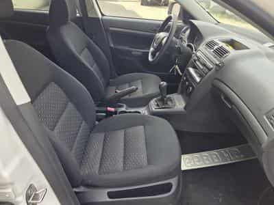 Skoda Octavia Combi 1.6 Tdi 105 CV Garantie 12 Mois (2011) - Photo 8