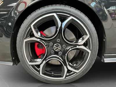 VW Golf GTI+DSG+Led+LM19+Pano+AHK (2024) - Photo 8