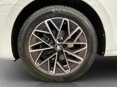 Skoda Octavia Combi+Selection+DSG+LODGE+P.Comfort+AHK (2025) - Photo 8