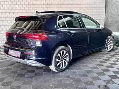 VW Golf Life ACTIVE 2.0 TDI DSG7 150 CV ** Attelage ** Caméra ** (2022) - Foto 6