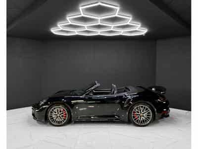 Porsche 911 Turbo Cabriolet / Aero-Kit / Lift / BOSE / 360° / ACC (2021) - Foto 2