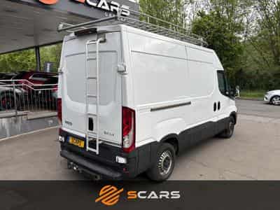 Iveco Daily 35S15 145cv L2H2   Attelage 3.5t (2015) - Foto 4