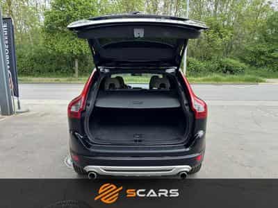 Volvo XC60 R DESIGN 2.4 D5 215CV 4x4 AWD (2012) - Photo 11