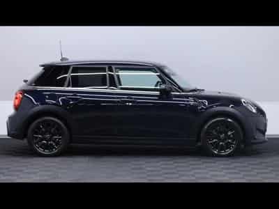 MINI Cooper 1.6 136 hatch auto (2024) - Photo 3