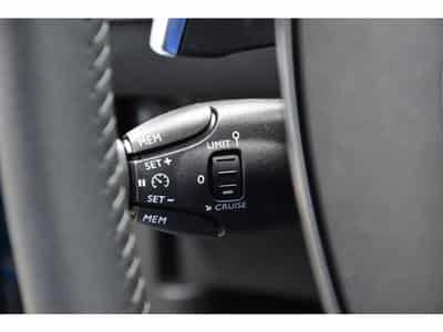 Peugeot 2008 (2025) - Photo 12