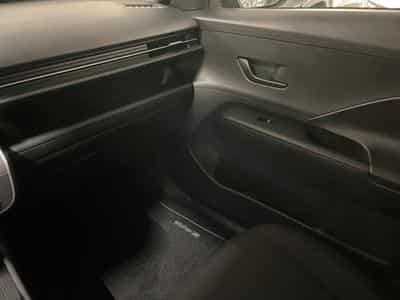 Hyundai Kona 1.0 T-GDI Techno 48V 7-DCT (2024) - Photo 8
