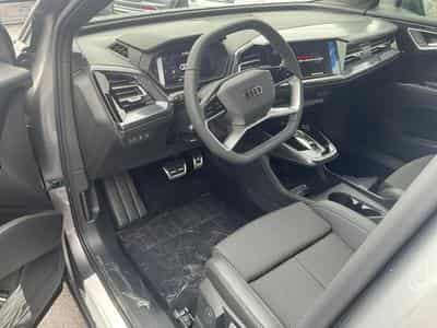 Audi Q4 e-tron 45 e-tron basis quattro (2026) - Foto 1