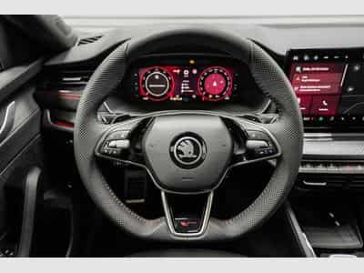 Skoda Octavia Kombi 2,0 TSI (2025) - Photo 8